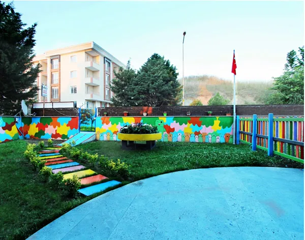 Ön bahçemiz